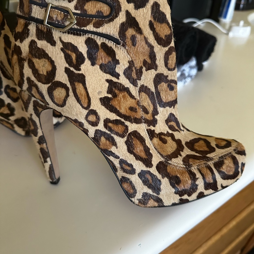 Sam Edelman Leopard boots - Picture 5 of 6